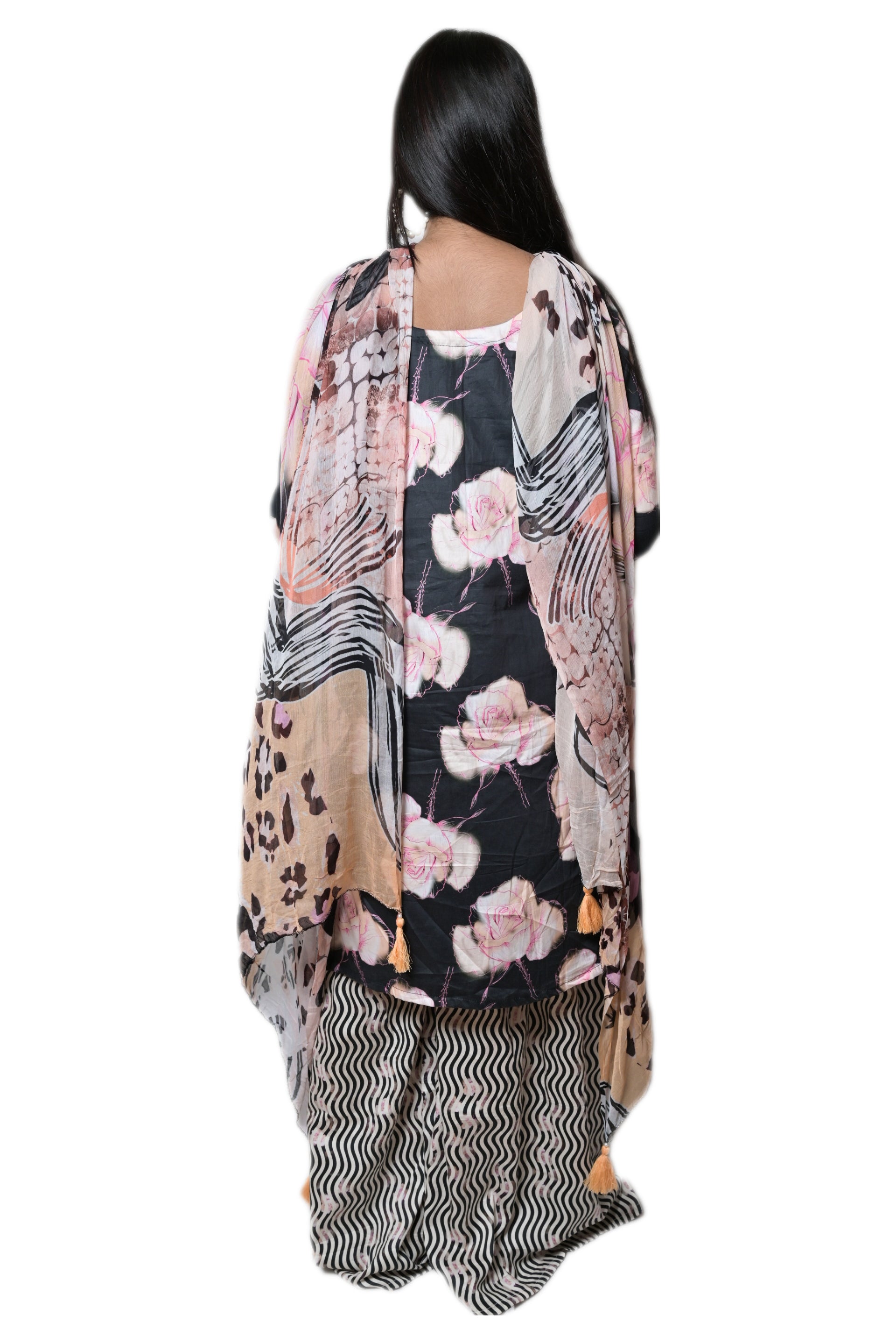 LABELMINAAKSHIGANGAA Muslin cottan sharara dress with printed duppatta